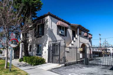 Main picture of 812 S Glendale Ave