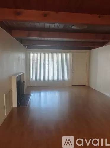 Main picture of 1722 Polk Way