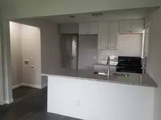 Main picture of 517 NE 19th St