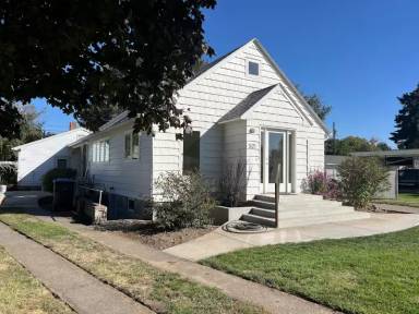 Main picture of 521 Ankeny St