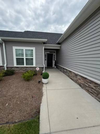 Main picture of 311 Oak Pointe Cir E