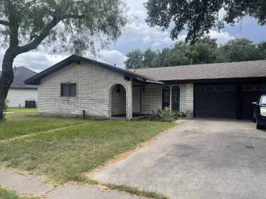 Main picture of 1821 Annette St