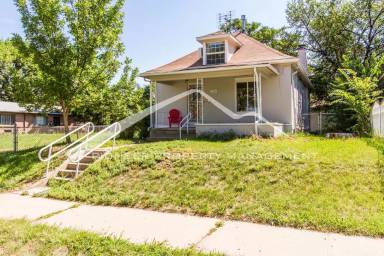 Main picture of 3224 N Columbine St