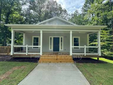 Main picture of 8004 Beachwood Dr