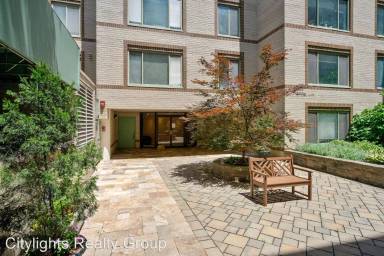 Main picture of 2141 Wisconsin Ave NW