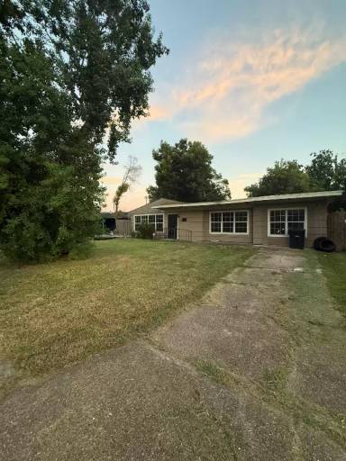 Main picture of 5942 Willow Glen Dr