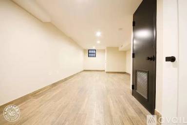 Main picture of 2 Stanwix St