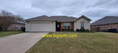 Main picture of 2426 Canterbury Ct