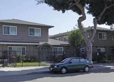 Main picture of 130 S Pritchard Ave