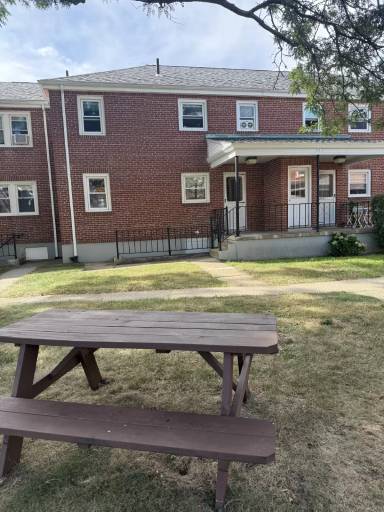 Main picture of 16 Ernest Rd