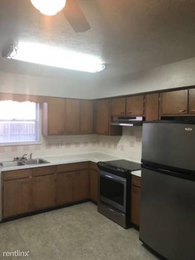 Main picture of 4741 Ridgeway Dr