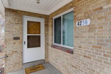 Main picture of 4236-40 S Acoma St