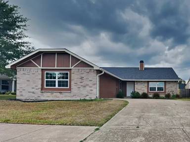 Main picture of 16914 Nevisway St