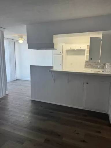 Main picture of 3910 W 238th St