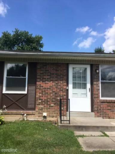 Main picture of 221 Beechland Rd