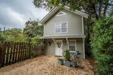 Main picture of 290 Milledge Cir