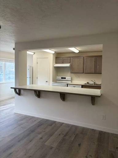Main picture of 797 Meadows Dr