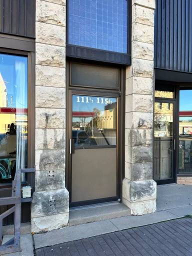 Main picture of 111 1/2 W 7th St