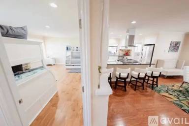 Main picture of 1216 Eadington Ave