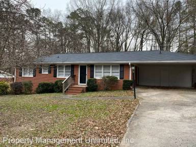 Main picture of 4270 Pinetree Dr