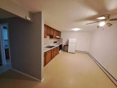 Main picture of 300 Hill St