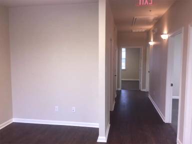 Main picture of 930 S Bell Blvd