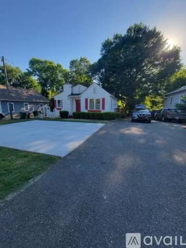 Main picture of 6407 Highland Ave