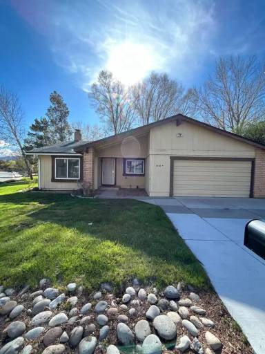 Main picture of 3930 Amador Way