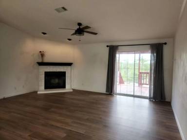 Main picture of 190 Rocky Hill Dr