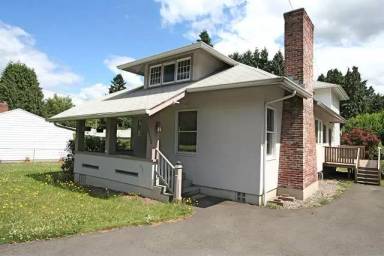 Main picture of 18348 SE River Rd