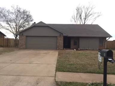 Main picture of 111 E Marie Dr