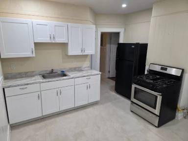 Main picture of 64 Topliff St