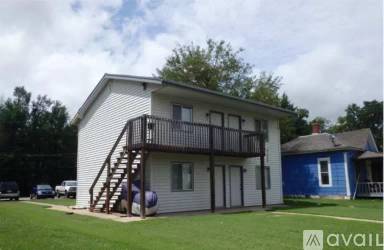 Main picture of 911 Sylvan St