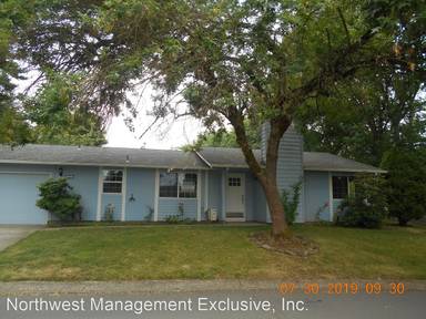 Main picture of 826 NE 132nd Ave