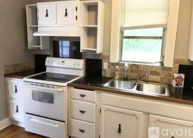 Main picture of 4011 35th Ave