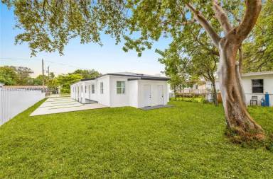 Main picture of 5511 NW 5th Ct