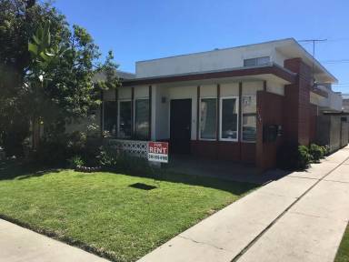 Main picture of 2124 W 157th St