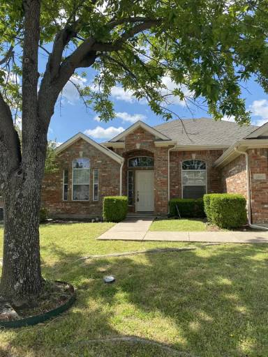 Main picture of 3204 Edgebrook Ct