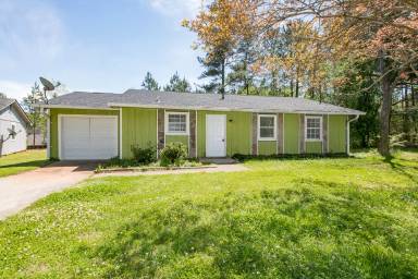 Main picture of 2101 Mallard Way