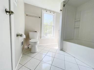 Main picture of 185 McGovern Blvd