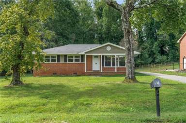 Main picture of 1212 Brookwood Dr