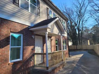 Main picture of 2004 Ruth St NW