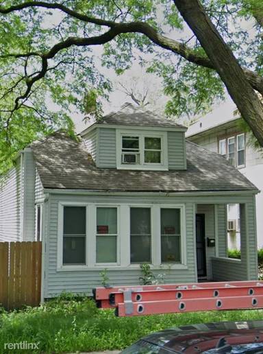 Main picture of 8050 S Saginaw Ave