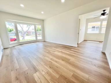 Main picture of 4637 Josie Ave