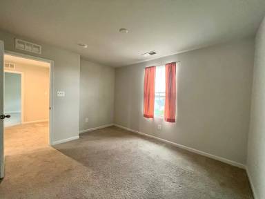 Main picture of 255 Severna Pkwy