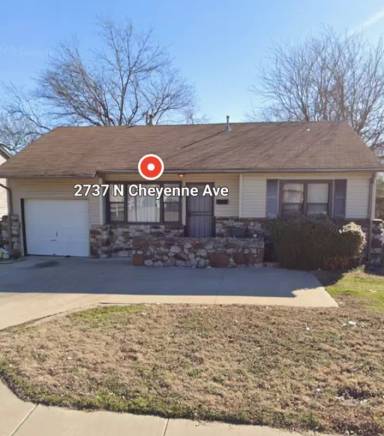Main picture of 2737 N Cheyenne Ave