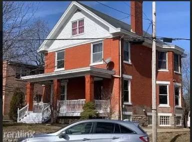 Main picture of 2838 Montana Ave