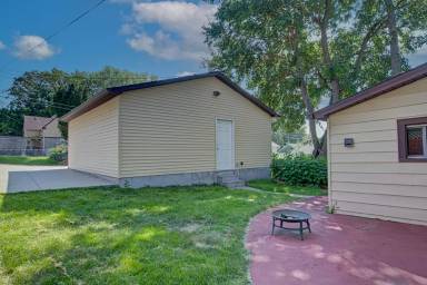 Main picture of 4205 Pacific St