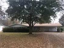 Main picture of 400 Hundred Oaks Dr