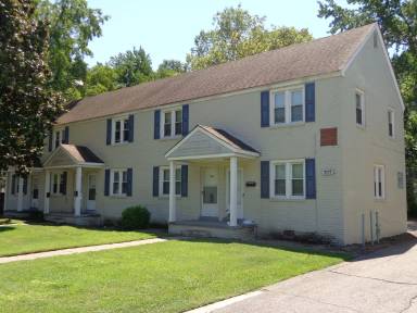 Main picture of 307 & 311 W Little Creek Rd